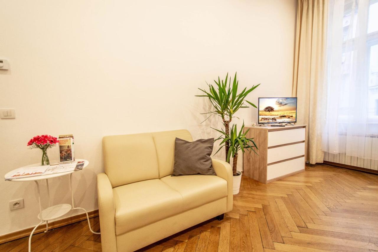 Vojtesska Apartment By Ruterra プラハ エクステリア 写真